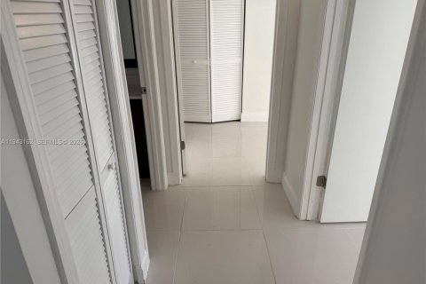 Copropriété à louer à Plantation, Floride: 2 chambres, 86.03 m2 № 1999506 - photo 13