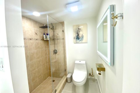 Купить кондоминиум в Санни-Айлс-Бич, Флорида 2 спальни, 114.46м2, № 2020011 - фото 29