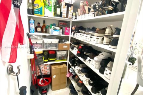 Купить кондоминиум в Санни-Айлс-Бич, Флорида 2 спальни, 114.46м2, № 2020011 - фото 19