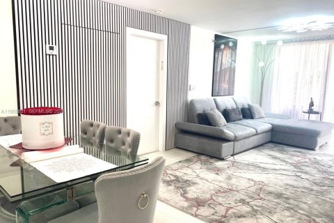 Купить кондоминиум в Санни-Айлс-Бич, Флорида 2 спальни, 114.46м2, № 2020011 - фото 13