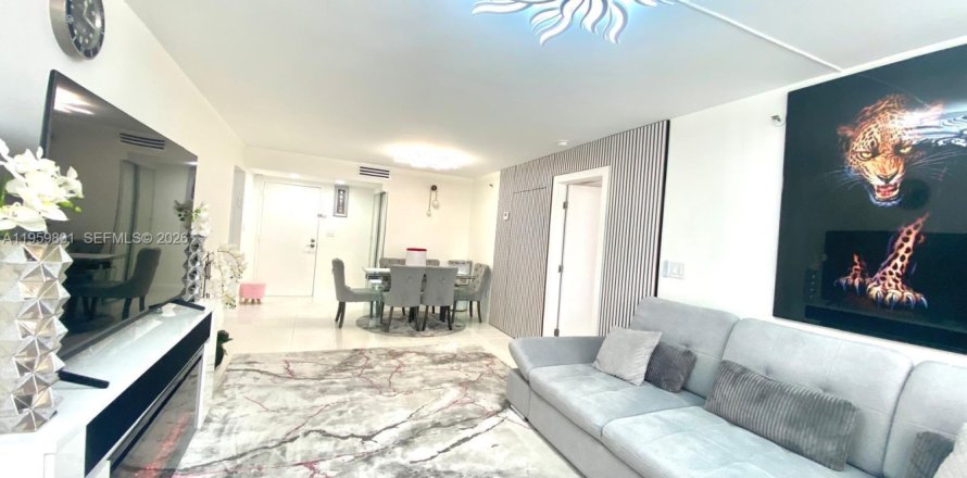 Кондоминиум с 2 спальнями в Санни-Айлс-Бич, Флорида № 2020011