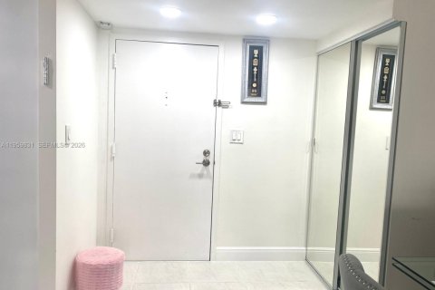 Купить кондоминиум в Санни-Айлс-Бич, Флорида 2 спальни, 114.46м2, № 2020011 - фото 14