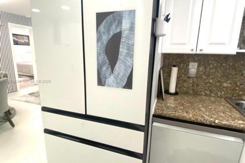 Купить кондоминиум в Санни-Айлс-Бич, Флорида 2 спальни, 114.46м2, № 2020011 - фото 16