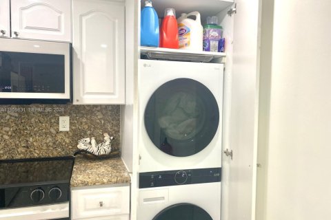 Купить кондоминиум в Санни-Айлс-Бич, Флорида 2 спальни, 114.46м2, № 2020011 - фото 5