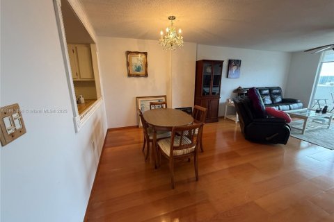 Купить кондоминиум в Авентура, Флорида 1 спальня, 82.4м2, № 2013352 - фото 20