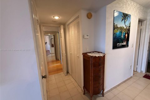 Купить кондоминиум в Авентура, Флорида 1 спальня, 82.4м2, № 2013352 - фото 10