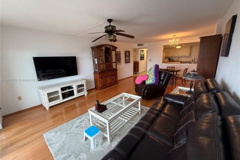 Купить кондоминиум в Авентура, Флорида 1 спальня, 82.4м2, № 2013352 - фото 24