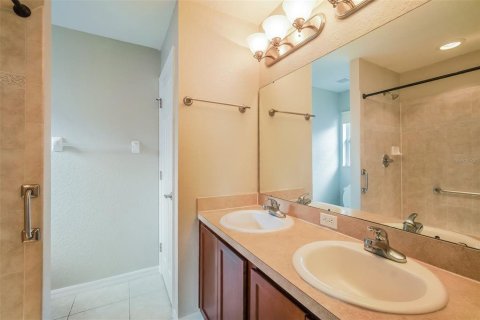House in Winter Haven, Florida 3 bedrooms, 140.56 sq.m. № 1846587 - photo 10