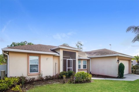 House in Winter Haven, Florida 3 bedrooms, 140.56 sq.m. № 1846587 - photo 2