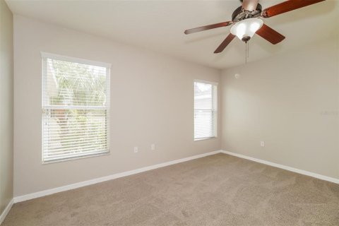 House in Winter Haven, Florida 3 bedrooms, 140.56 sq.m. № 1846587 - photo 9