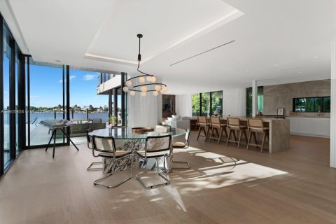 Villa ou maison à vendre à Miami Beach, Floride: 4 chambres, 445.56 m2 № 1956625 - photo 4