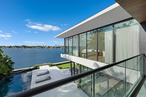 Villa ou maison à vendre à Miami Beach, Floride: 4 chambres, 445.56 m2 № 1956625 - photo 2