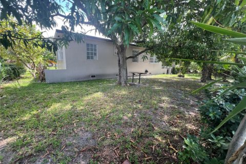Villa ou maison à vendre à North Miami, Floride: 3 chambres, 94.2 m2 № 1825745 - photo 4