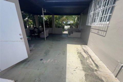 Villa ou maison à vendre à North Miami, Floride: 3 chambres, 94.2 m2 № 1825745 - photo 17
