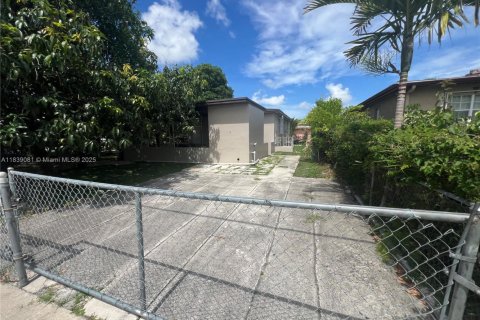 Villa ou maison à vendre à North Miami, Floride: 3 chambres, 94.2 m2 № 1825745 - photo 9