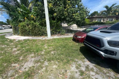 Villa ou maison à vendre à North Miami, Floride: 3 chambres, 94.2 m2 № 1825745 - photo 8