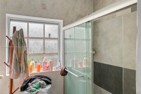 Купить виллу или дом в Холливуд, Флорида 3 спальни, 87.98м2, № 1944486 - фото 27