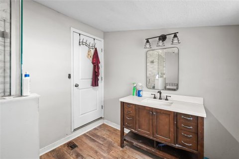 House in Keystone Heights, Florida 2 bedrooms, 85.84 sq.m. № 1894209 - photo 12