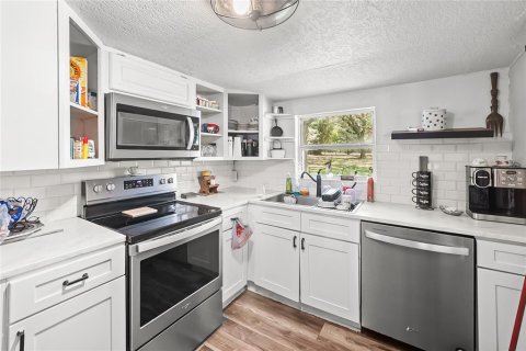 House in Keystone Heights, Florida 2 bedrooms, 85.84 sq.m. № 1894209 - photo 9