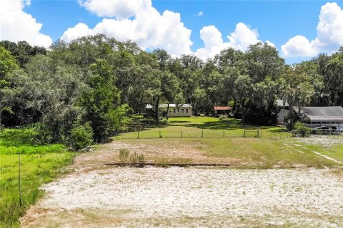 House in Keystone Heights, Florida 2 bedrooms, 85.84 sq.m. № 1894209 - photo 30
