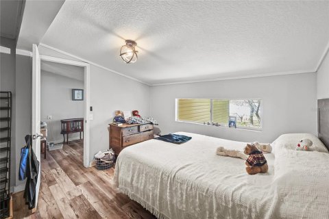 House in Keystone Heights, Florida 2 bedrooms, 85.84 sq.m. № 1894209 - photo 16