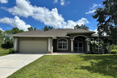 Casa en North Port, Florida 3 dormitorios, 170.01 m2 № 2378959