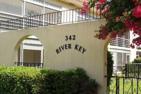 Condo in North Palm Beach, Florida, 1 bedroom  № 2278139