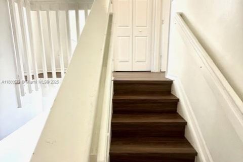 Adosado en alquiler en Homestead, Florida, 4 dormitorios, 140.19 m2 № 1695473 - foto 6