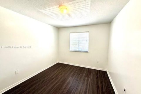 Adosado en alquiler en Homestead, Florida, 4 dormitorios, 140.19 m2 № 1695473 - foto 12