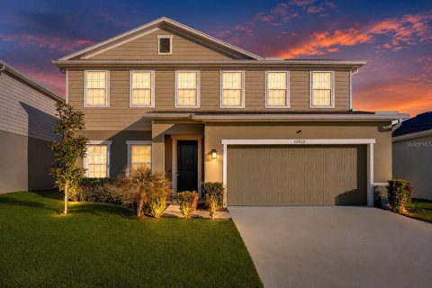 Casa en Land O' Lakes, Florida 4 dormitorios, 259.85 m2 № 2117347