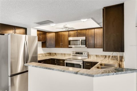 Condominio en venta en Treasure Island, Florida, 2 dormitorios, 121.52 m2 № 2226925 - foto 8