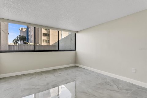 Condominio en venta en Treasure Island, Florida, 2 dormitorios, 121.52 m2 № 2226925 - foto 16