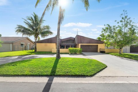 Villa ou maison à Royal Palm Beach, Floride 3 chambres, 205.5 m2 № 2294114