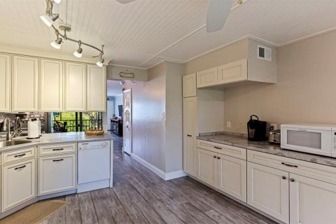 Copropriété à vendre à Saint Petersburg, Floride: 2 chambres, 95.22 m2 № 2110158 - photo 13