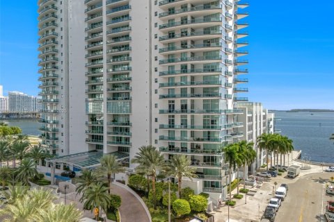 Condo in Miami, Florida, 2 bedrooms  № 1946935 - photo 27