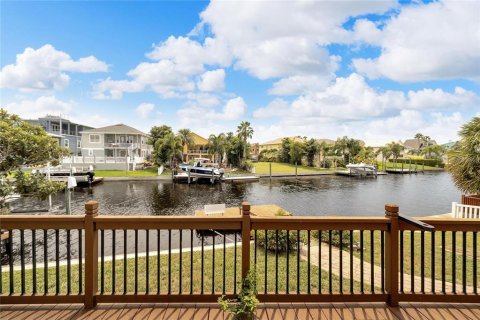 Casa en venta en New Port Richey, Florida, 3 dormitorios, 178.84 m2 № 1569916 - foto 26
