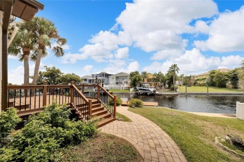 Casa en venta en New Port Richey, Florida, 3 dormitorios, 178.84 m2 № 1569916 - foto 11