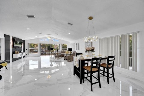 Casa en venta en New Port Richey, Florida, 3 dormitorios, 178.84 m2 № 1569916 - foto 30