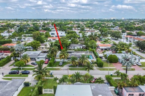 Снять в аренду коммерческую недвижимость в Майами, Флорида 1 спальня, № 1941717 - фото 15