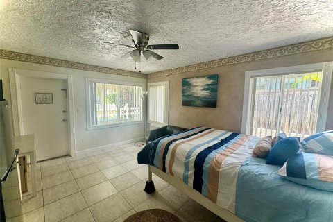Immobilier commercial à vendre à Saint Petersburg, Floride: 2 chambres, 320.51 m2 № 1510318 - photo 22