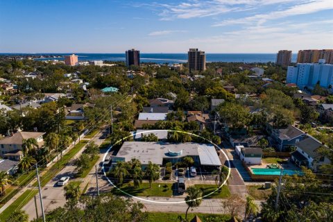Immobilier commercial à vendre à Saint Petersburg, Floride: 2 chambres, 320.51 m2 № 1510318 - photo 10