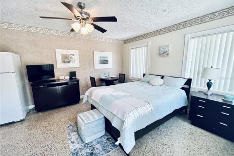 Immobilier commercial à vendre à Saint Petersburg, Floride: 2 chambres, 320.51 m2 № 1510318 - photo 23