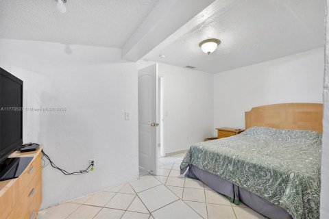 Casa en venta en Homestead, Florida, 3 dormitorios, 207.54 m2 № 1978187 - foto 14