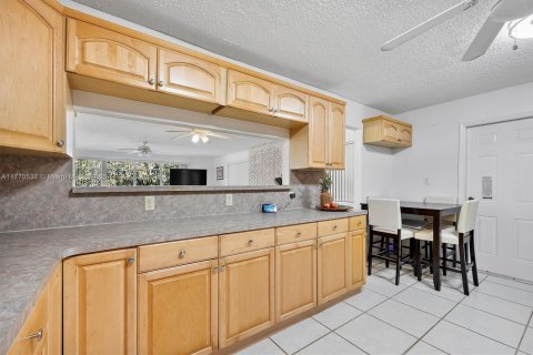 Casa en venta en Homestead, Florida, 3 dormitorios, 207.54 m2 № 1978187 - foto 6