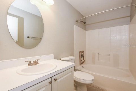 House in Kissimmee, Florida 3 bedrooms, 124.95 sq.m. № 2389305 - photo 11