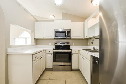 House in Kissimmee, Florida 3 bedrooms, 124.95 sq.m. № 2389305 - photo 7