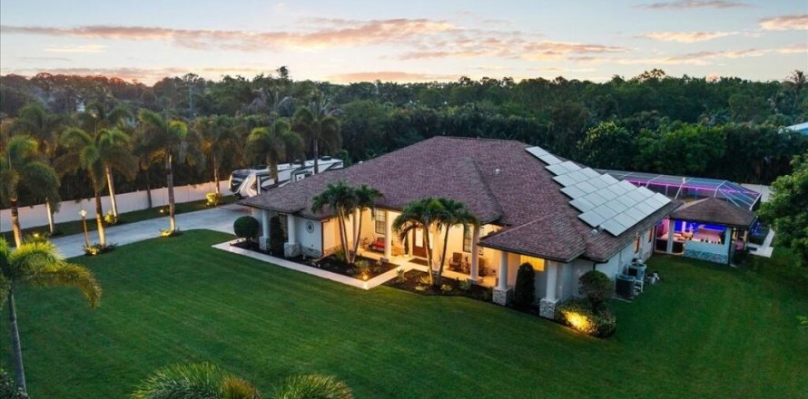 Casa en Loxahatchee Groves, Florida 4 dormitorios, 260.87 m2 № 2248405