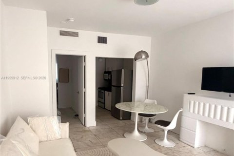 Снять в аренду кондоминиум в Майами-Бич, Флорида 1 спальня, 42.08м2, № 2023421 - фото 4