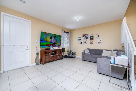 Touwnhouse à vendre à Homestead, Floride: 3 chambres, 171.87 m2 № 2070942 - photo 3
