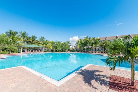 Touwnhouse à vendre à Homestead, Floride: 3 chambres, 171.87 m2 № 2070942 - photo 26
